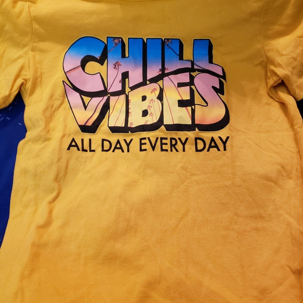 Boys t shirt.               1